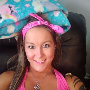 Meet your Posher, Wendy